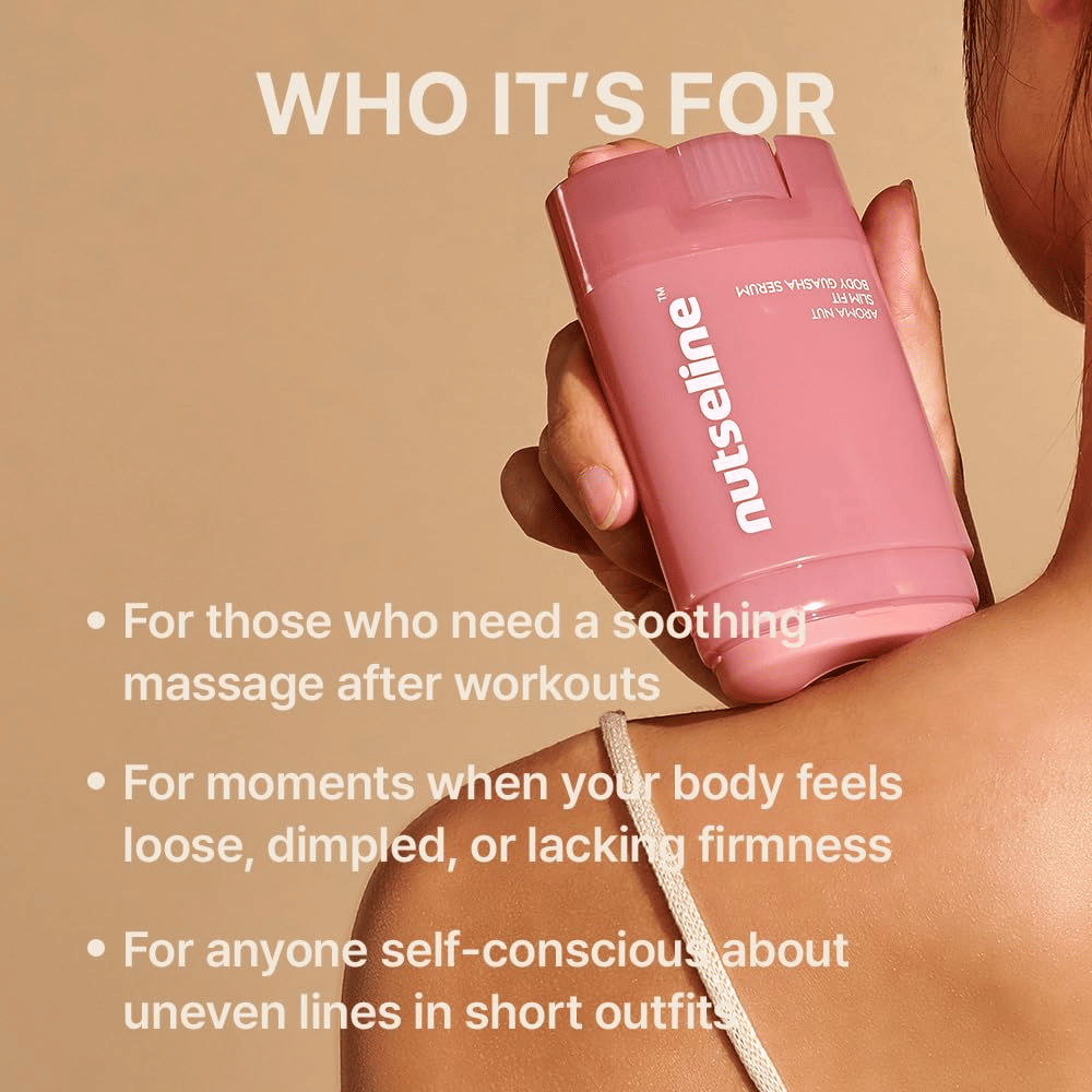 Modell håller Nuseline Aroma Nut Slim Fit Body Guasha Serum mot axeln tillsammans med information om vilka användare och behov produkten passar för.