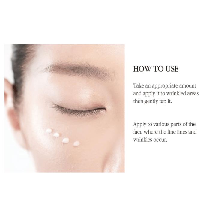 Pyunkang Yul Black Tea Time Reverse Eye Cream appliceras varsamt runt ögonen för att vårda fina linjer och ge huden ett slätare utseende.