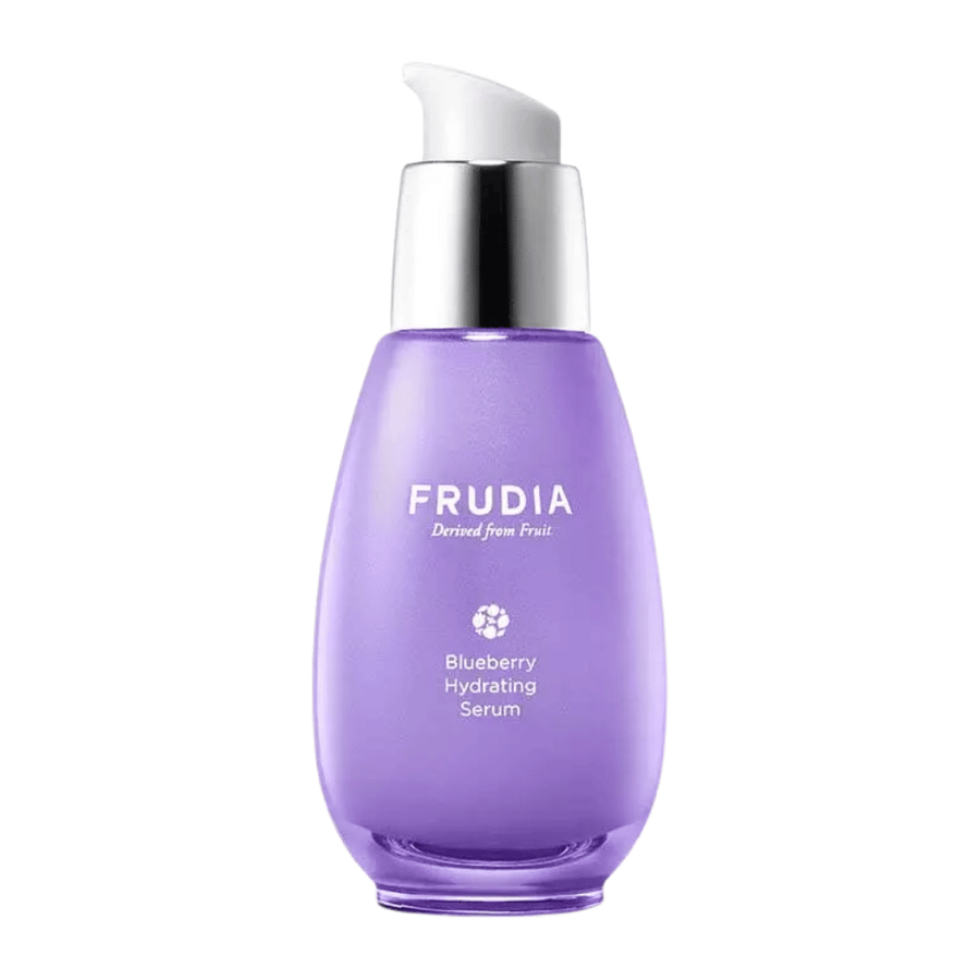 FRUDIA Blueberry Hydrating Serum i lila flaska med pump, återfuktande ansiktsserum med blåbärsextrakt som stärker hudbarriären och ger mjuk, klar hud.