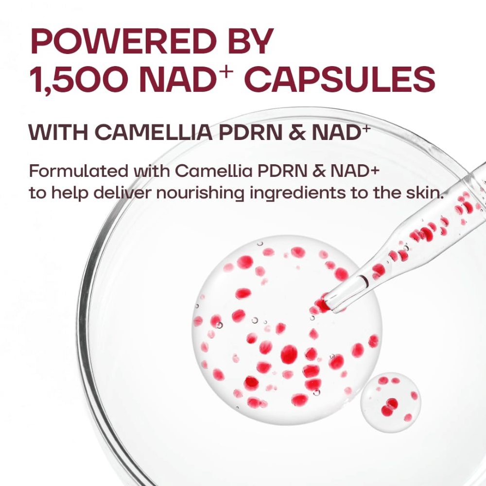 3. MISSHA Camellia PDRN NAD+ Firming Repair Serum – närbild på serumets genomskinliga konsistens med 1500 röda NAD+ kapslar
