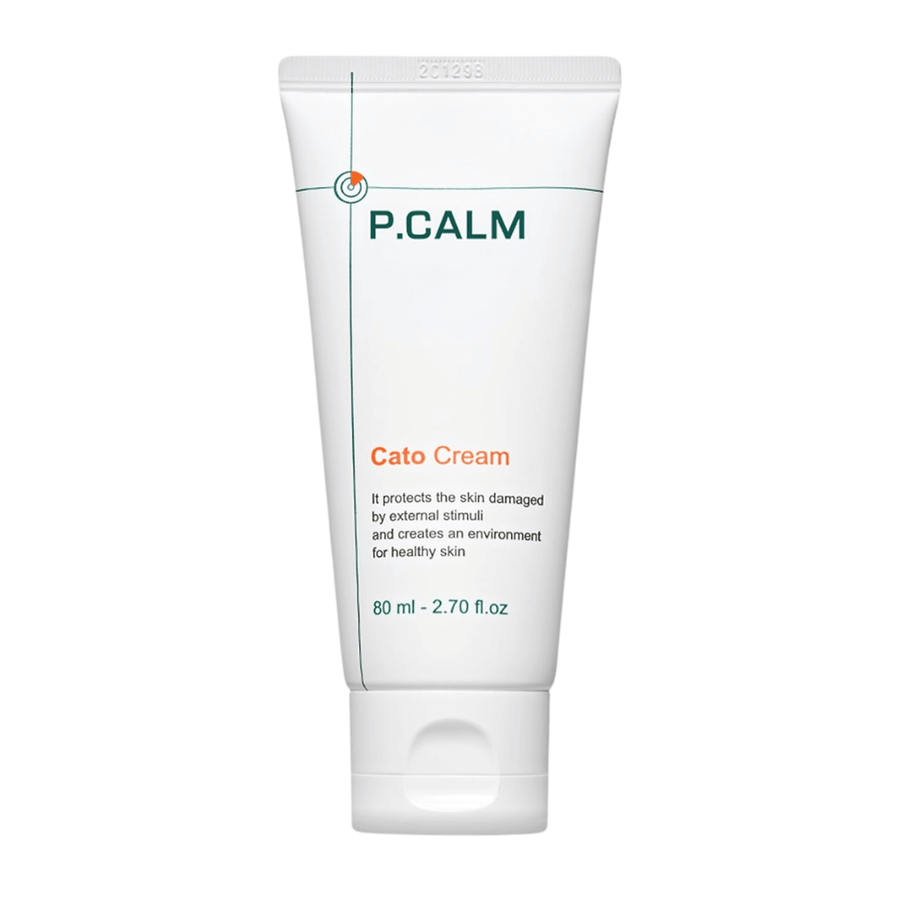 Frilagd produktbild av P.CALM Cato Cream på ljus bakgrund. Den minimalistiska tubdesignen framhäver hudvårdsproduktens rena och lugnande profil för känslig hud.