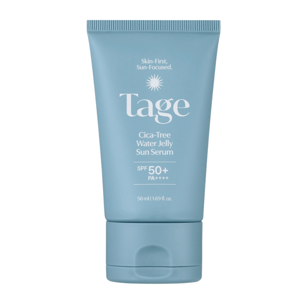 Tage Cica-Tree Water Jelly Sun Serum SPF 50+ PA++++ 50 ml, återfuktande solskyddsserum i en ljusblå tub mot vit bakgrund.