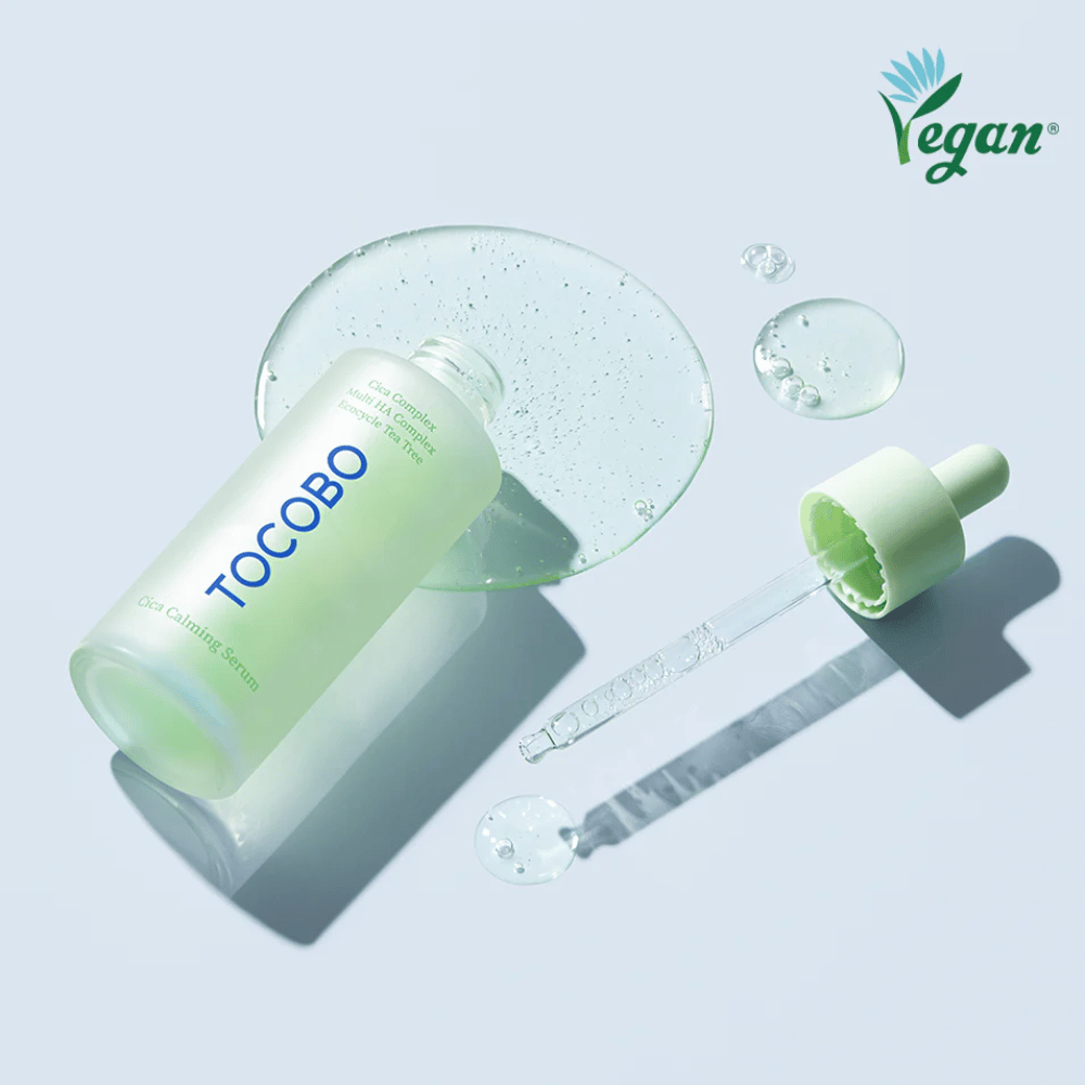 TOCOBO Cica Calming Serum med pipett och geltextur, veganskt koreanskt ansiktsserum som lugnar känslig hud och stärker hudbarriären med cica, multi hyaluronsyra och tea tree.
