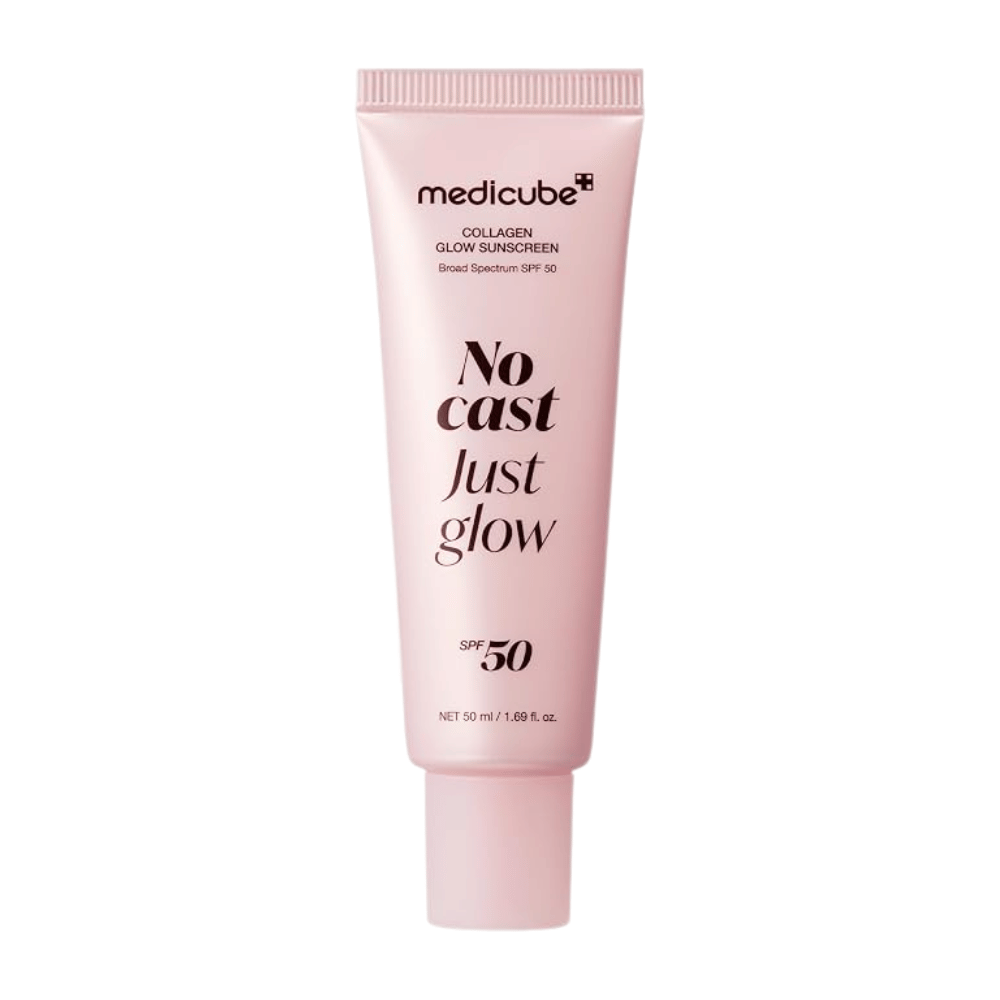 Medicube Collagen Glow Sunscreen SPF 50 50 ml, solskydd med kollagen i en ljusrosa tub med texten No Cast Just Glow mot vit bakgrund.