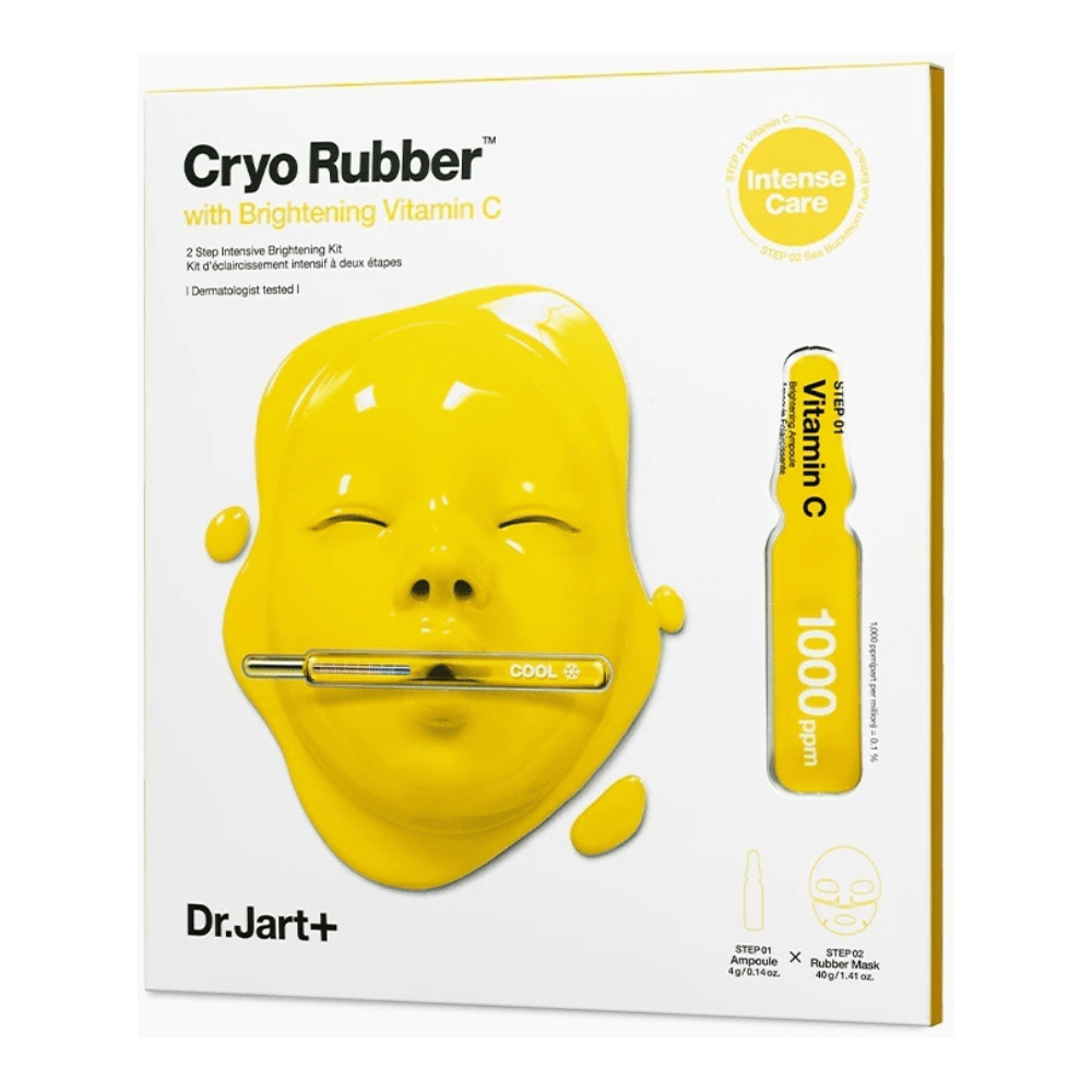 Dr.Jart+ skönhetsprodukt med namnet 'Cryo Rubber™ med Brightening Vitamin C'. Förpackningen visar en gul ansiktsmask som droppar med vätska. Det nämns att det är ett '2 Steg intensivt uppljusande KIT' och att det är 'dermatologiskt testat'. Illustration av 'Vitamin C 1000ppm' återfinns till höger.