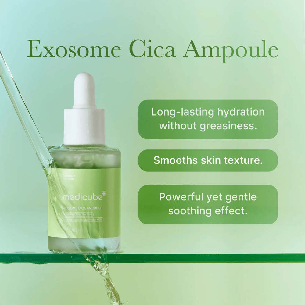 Medicube Exosome Cica Ampoule med grönt vattenflöde, lyfts fram för långvarig återfuktning, jämn hudton och kraftfull men skonsam soothing-effekt.
