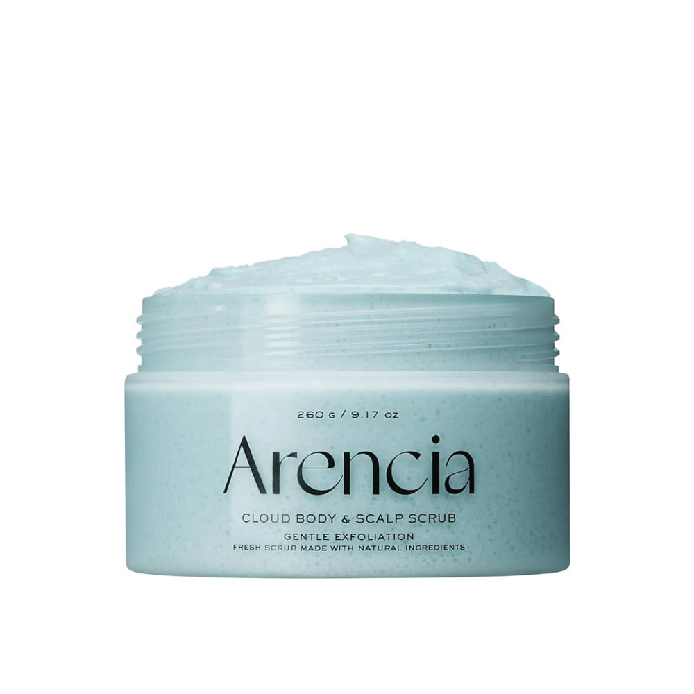 Arencia Fresh Cloud Scrub French Mint & Lily på vit bakgrund. Uppfriskande kroppsskrubb och skalpskrubb som exfolierar skonsamt och ger en svalkande, mjuk hudkänsla.