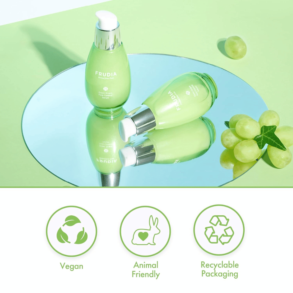 Frudia Green Grape Pore Control Serum med gröna druvor, vegansk formula, cruelty-free och återvinningsbar förpackning – koreansk hudvård för porförminskning och balanserad hud.