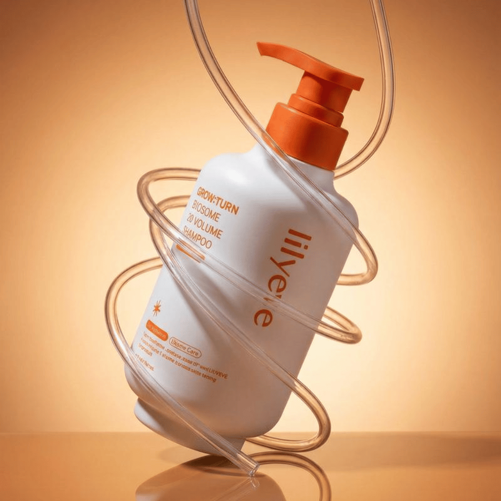 LILYEVE Grow:Turn Exosome 3D Volume Shampoo med modern design och pumpflaska för enkel användning