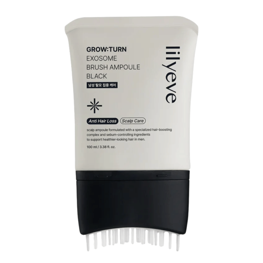 Frilagd produktbild av LILYEVE Grow:Turn Exosome Brush Ampoule Prime mot vit bakgrund. Den integrerade borstapplikatorn gör det enkelt att applicera serumet direkt i hårbotten för daglig hår- och hårbottenvård.