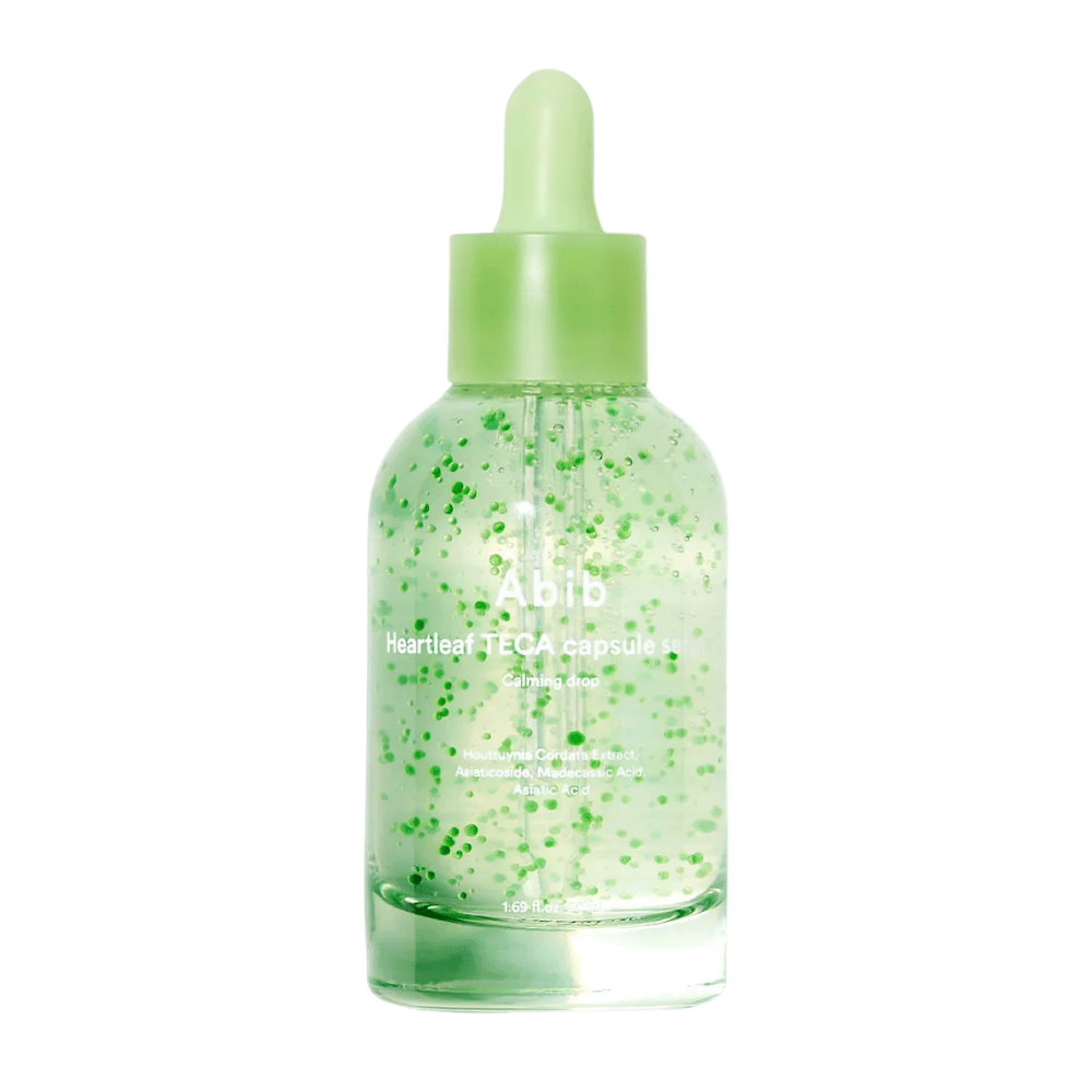 Ren produktbild på Abib Heartleaf TECA Capsule Serum med gröna kapslar synliga i flaskan och fokus på den lugnande serumdesignen.