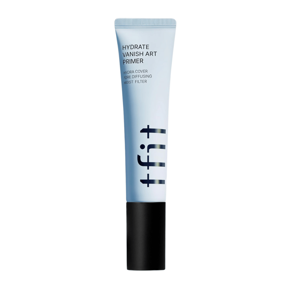 Blå tub med svart kork från TFIT, märkt "Hydrate Vanish Art Primer" – en återfuktande primer med porutjämnande effekt och fuktfilterteknologi.