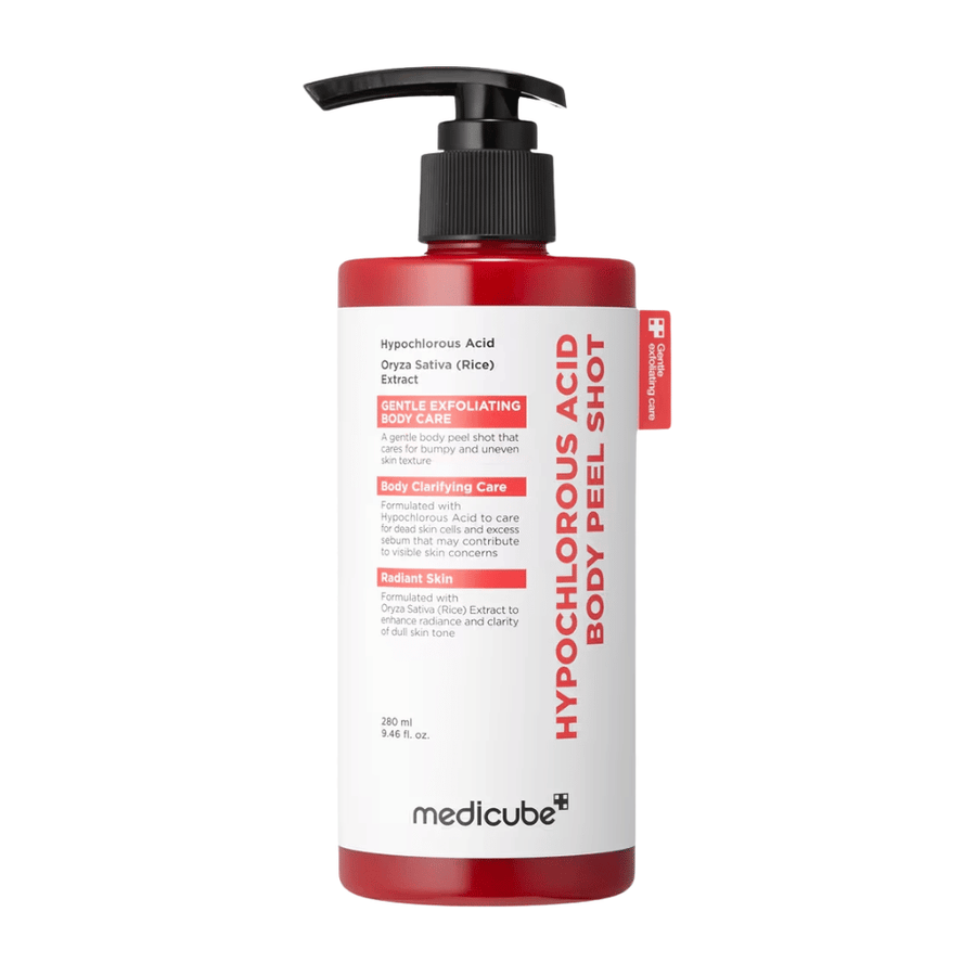 Frilagd produktbild av Medicube Hypochlorous Acid Body Peel Shot i röd pumpflaska för exfolierande kroppsvård och återfuktning av grov hud.