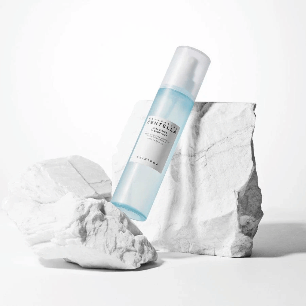 SKIN1004 Madagascar Centella Hyalu-Cica Cloudy Mist – lugnande och återfuktande face mist för känslig hud med centella från Madagaskar