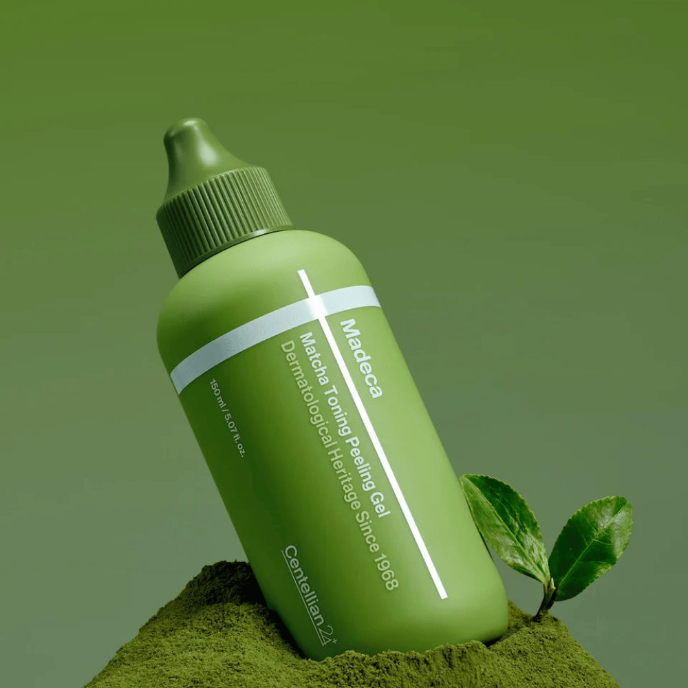 Centellian24 Madeca Matcha Toning Peeling Gel produktbild – mild koreansk exfolierande peeling gel med matcha som hjälper till att förfina hudens textur och ge en fräschare hud.
