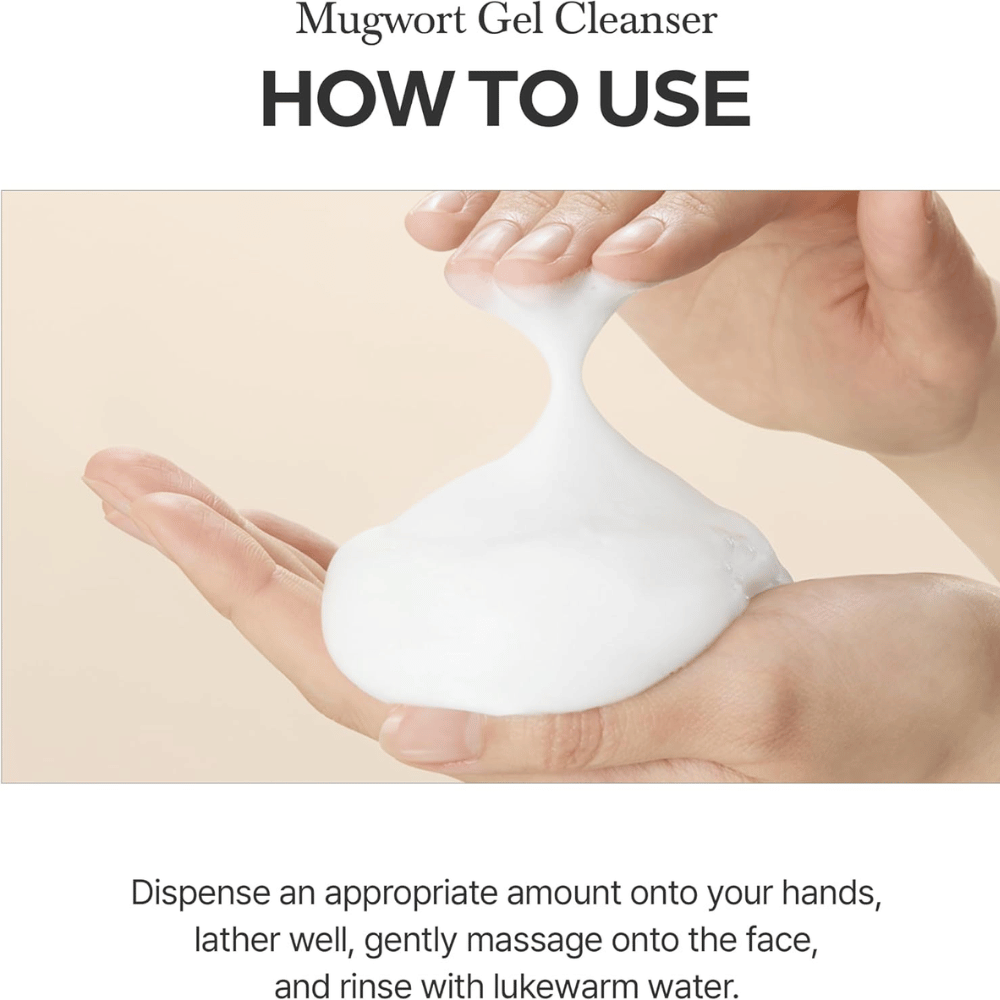 I'm From Mugwort Gel Cleanser 150 ml med bruksanvisning. Händer visar hur rengöringsgelen löddras upp till ett mjukt, vitt skum.