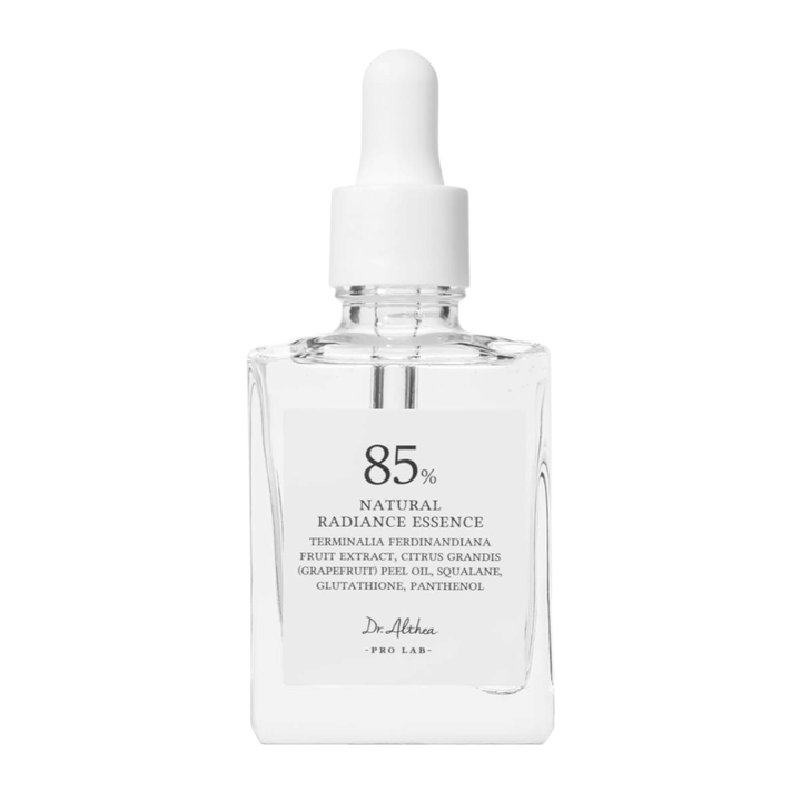 Dr. Althea Natural Radiance Essence – återfuktande essence med 85% Kakadu Plum Extract för glow, jämn hudton och stark hudbarriär.