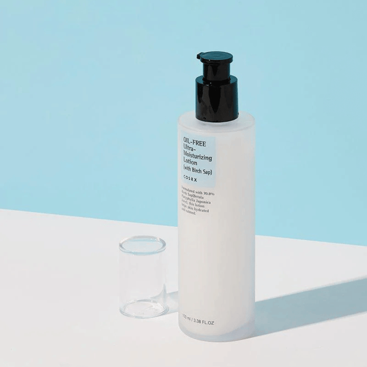 COSRX Oil-Free Ultra-Moisturizing Lotion 100 ml återfuktande lotion med björksav som lugnar och balanserar huden