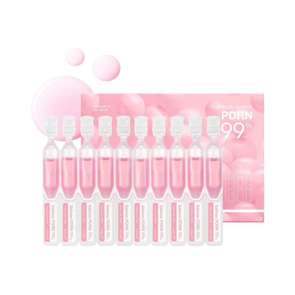 Medicube PDRN Pink One Day Serum Set med tio individuella ampuller och produktförpackning. Setet innehåller serum med 99 % högrenat lax-PDRN för återfuktning, lyster och daglig hudvård.