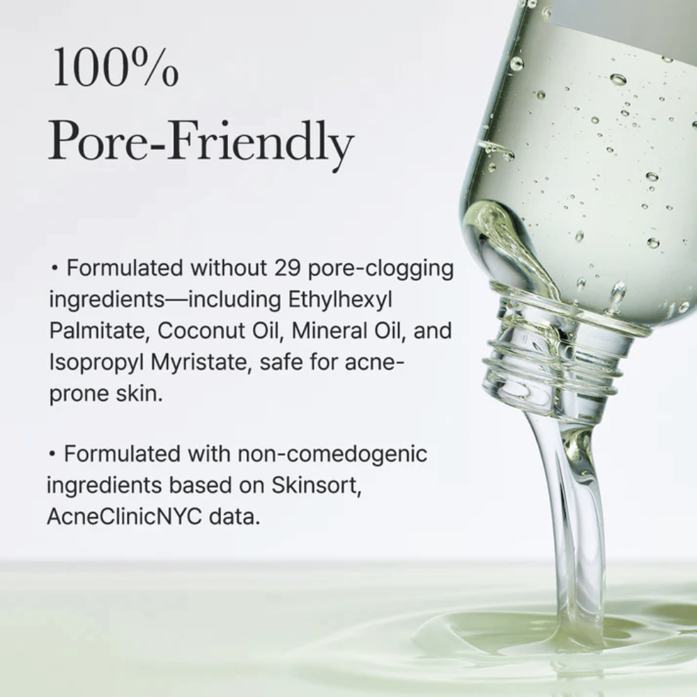Närbild på Arencia Pore Melt Mochi Cleansing Oil som hälls upp, visar lätt oljetextur som emulgeras snabbt och rengör porer på djupet utan att täppa till.
