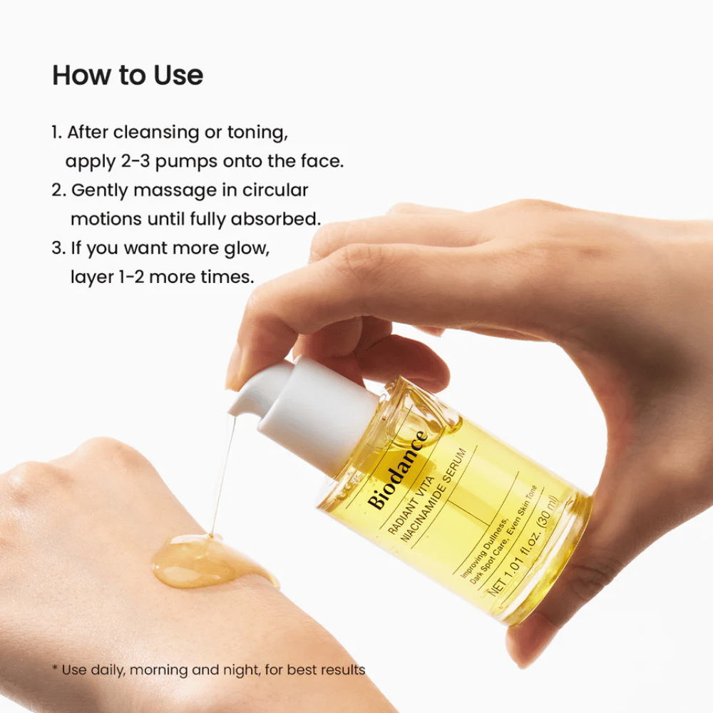Biodance Radiant Vita Niacinamide Serum appliceras på handen – hur du använder serumet efter rengöring för jämnare hudton och lyster