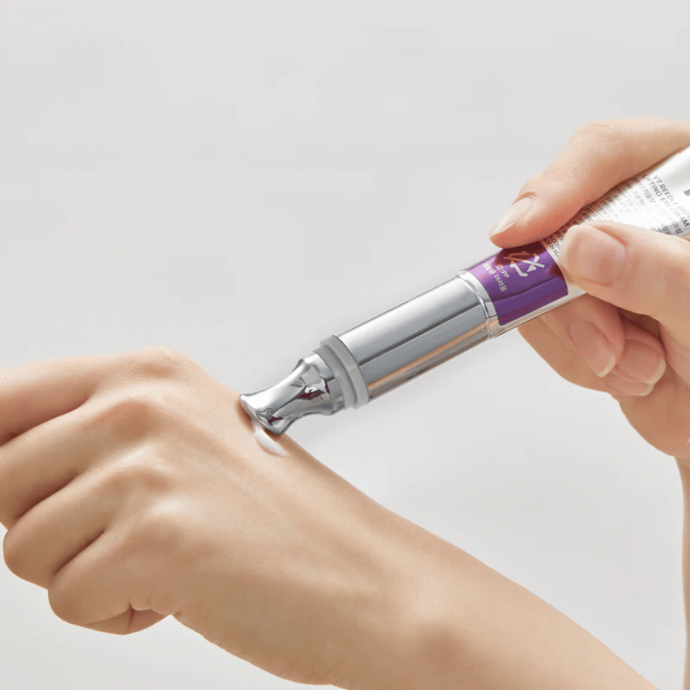 VT Cosmetics Reedle Shot Lifting Eye Cream med metallapplikator – kylande ögonkräm som reducerar svullnad och trötthetstecken