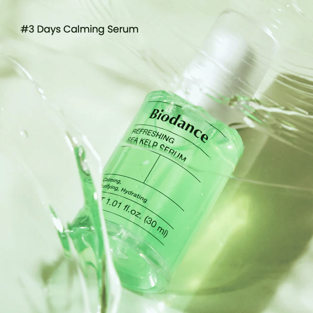 Biodance Refreshing Sea Kelp Serum i flytande textur – snabbabsorberande formula för känslig och fet hud.
