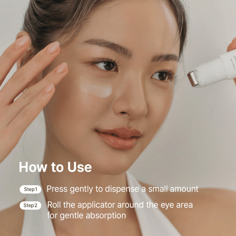 Dr. Althea Retinol Flat Iron Eye Roller appliceras under ögonen med svalkande roller för att minska mörka ringar, fina linjer och svullnad.