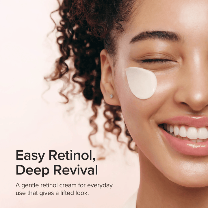 Bild – lifestyle / resultat
Beauty of Joseon Revive Firming Moisturizer som ger fastare hud, minskar fina linjer och ger ett jämnare och mer ungdomligt utseende.