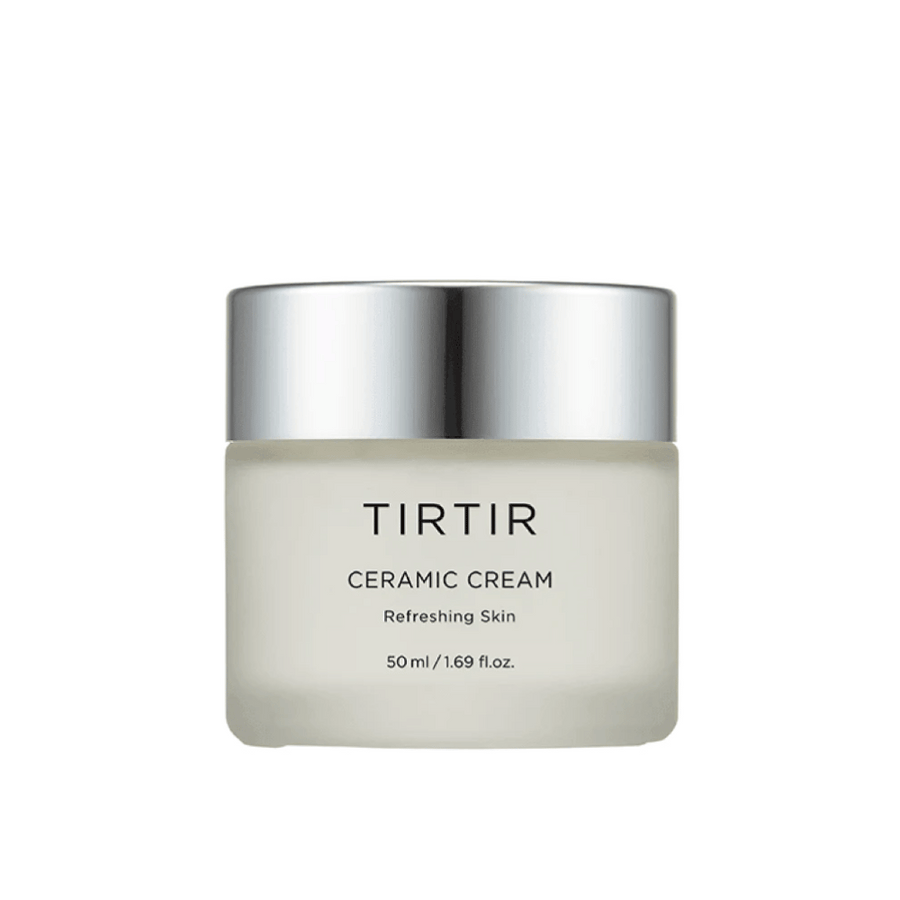 En burk av TIRTIR Ceramic Cream avsedd för "Refreshing Skin", med en volym på 50 ml / 1.69 fl oz. Burken har en graderad färg från vit till genomskinlig och en silverfärgad lock.
