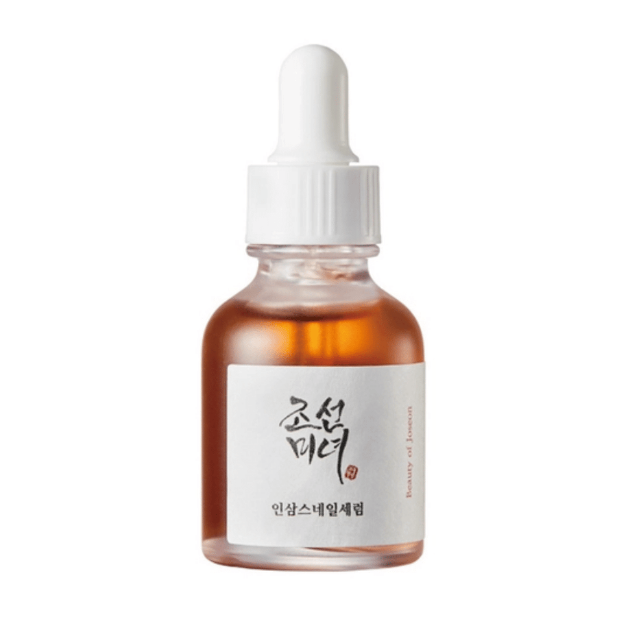 En flaska Beauty of Joseon Revive Serum 30ml på vit bakgrund.