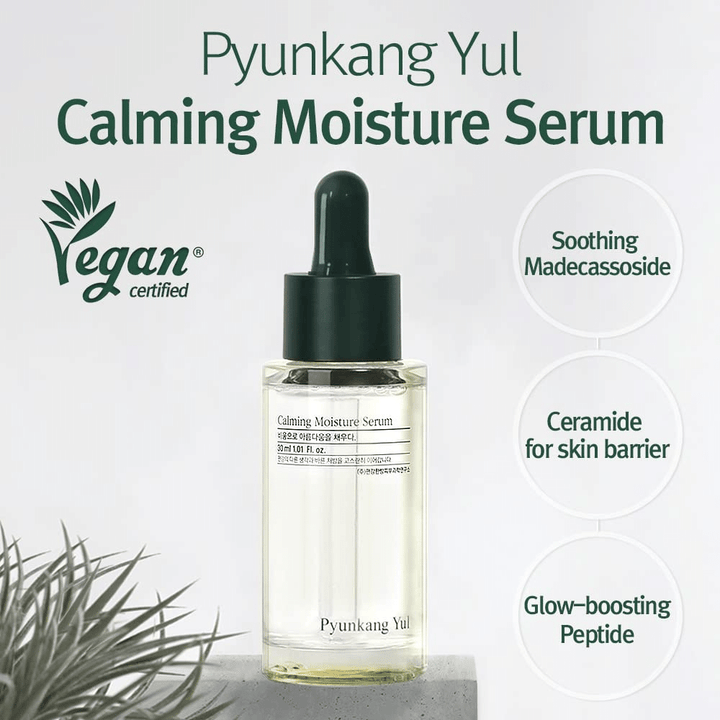 Pyunkang Yul Calming Moisture Serum 30ml, infunderat med tea tree och cicaextrakt.